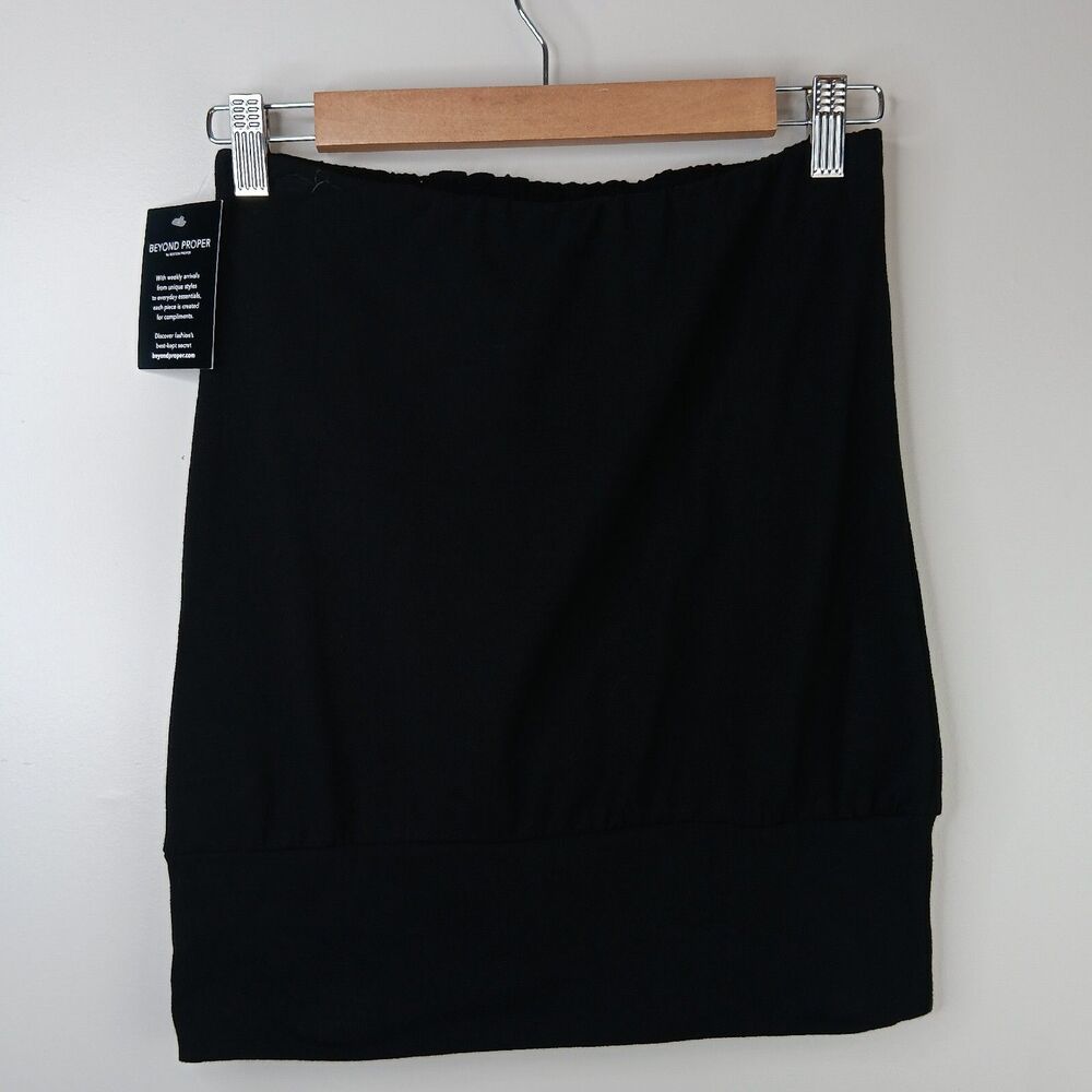 Boston Proper Beyond Proper Women's Halter Top Black Built in support Sz XS NWT